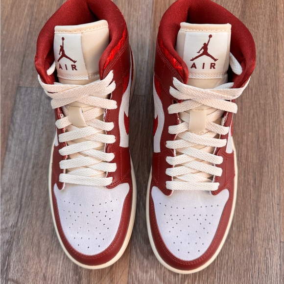 Nike Air Jordan Lotus Exclusives - Picture 2 of 4